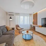 Toto\'S Apartment